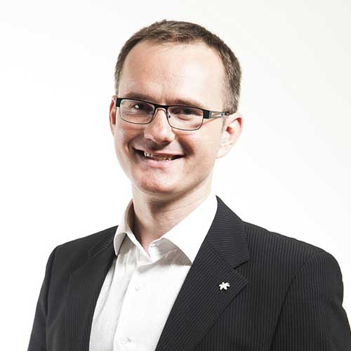 Porträt von Jonas Keller, Backend-Entwickler und Dozent